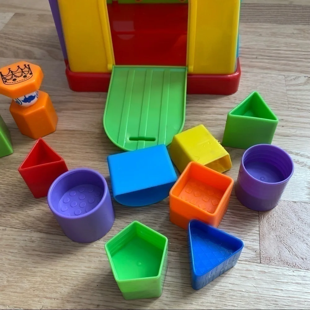 B. kids Sorter Castle Toy Kids Queen King Figure Shape
